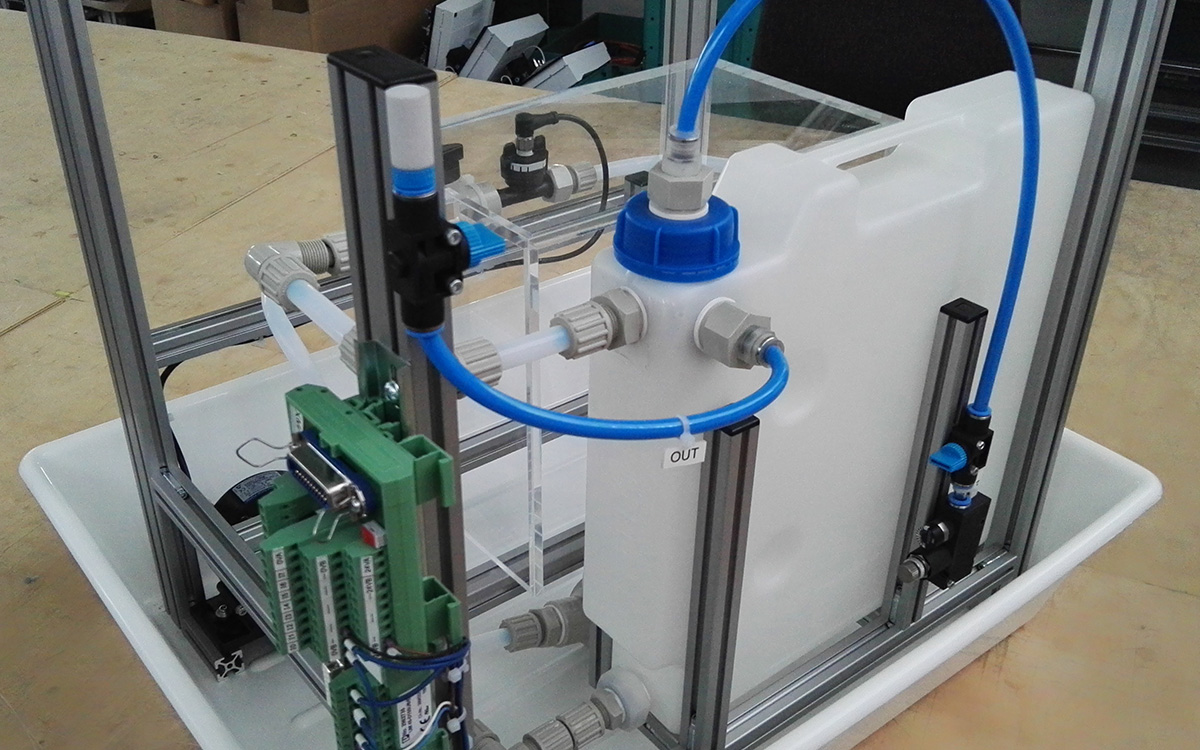 Fraunhofer ICT - Zellstack Demonstrator - Rückansicht